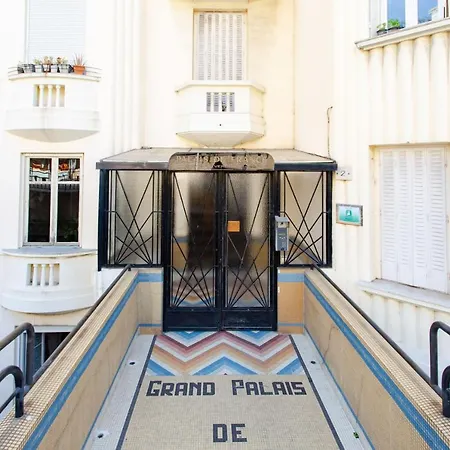 Tivoli Furnished Studio Lejlighed